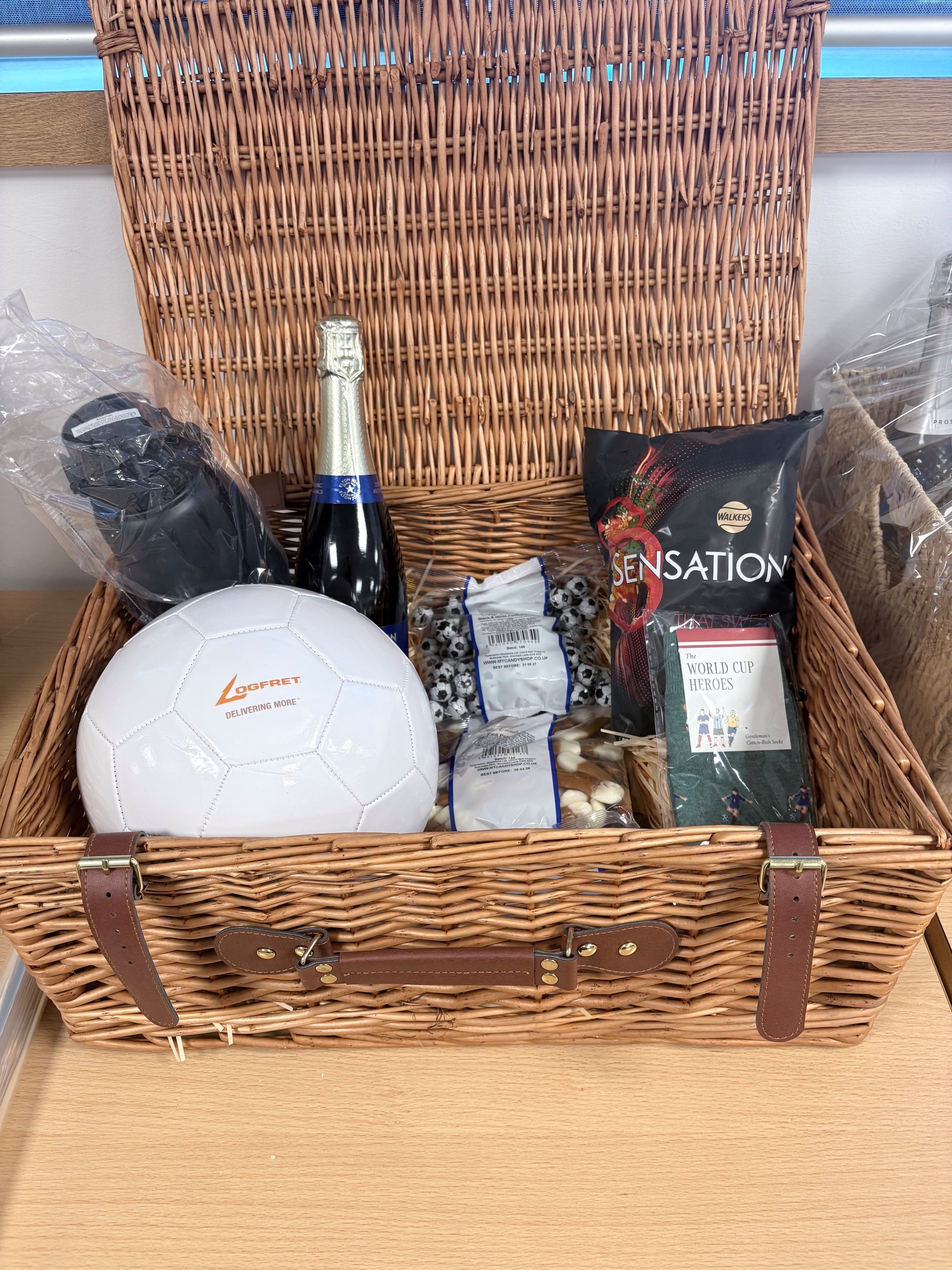 Hamper 2